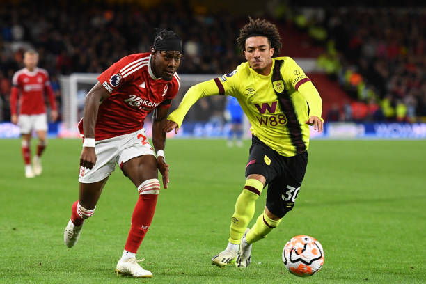 但比不过亨 但比不过亨