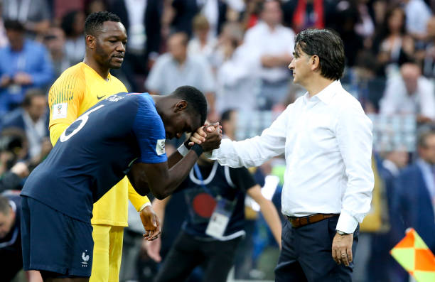 近两年他多 近两年他多